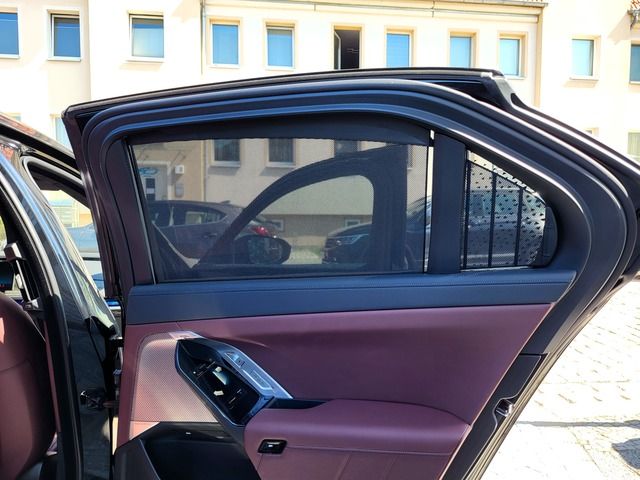 BMW i7 2023