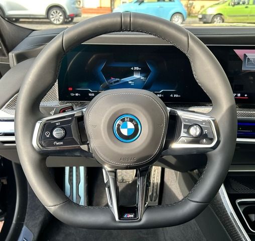 BMW i7 2023