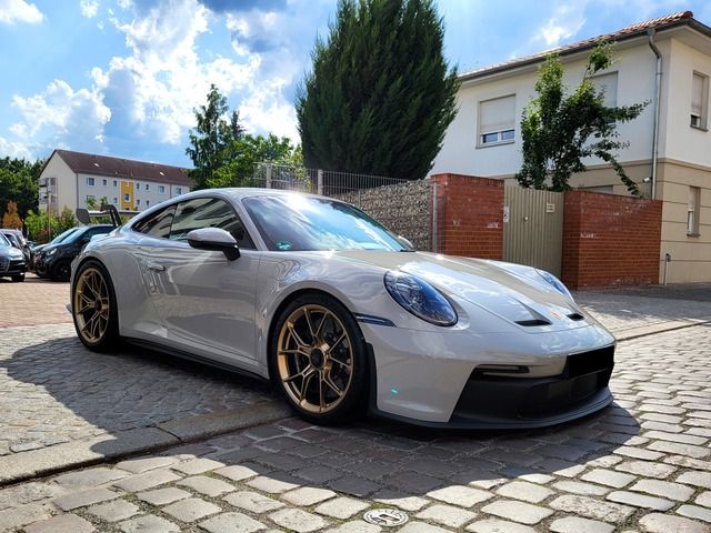 Porsche 992 2024