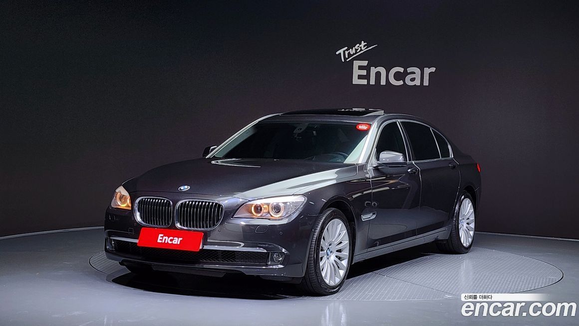 BMW 7-Series 2011