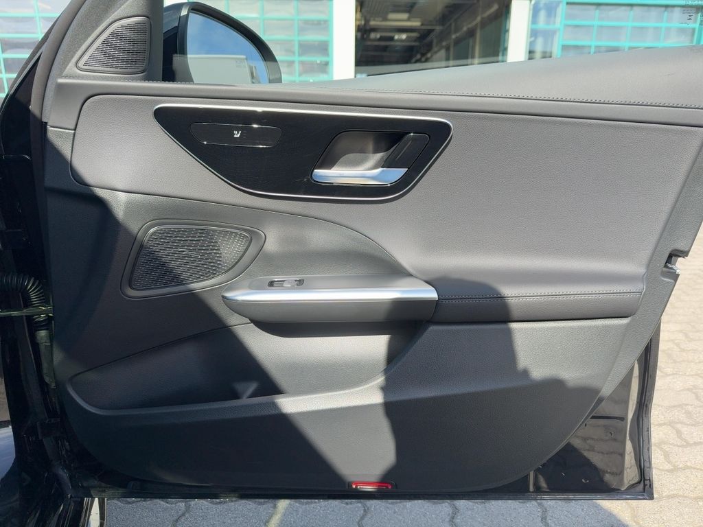Mercedes-Benz C 300 2024