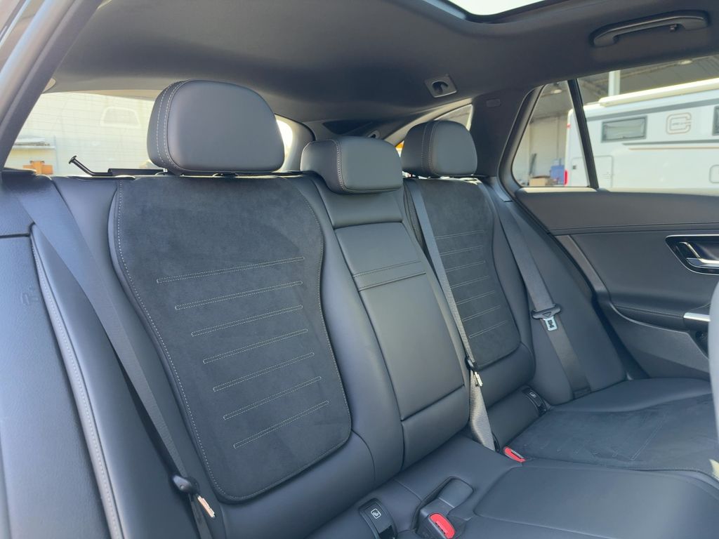 Mercedes-Benz C 300 2024