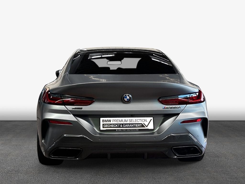 BMW M850 2021