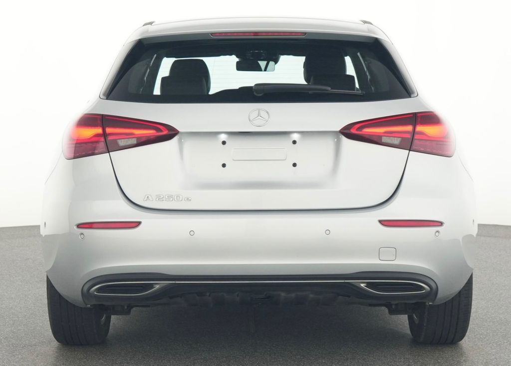 Mercedes-Benz A 250 2023