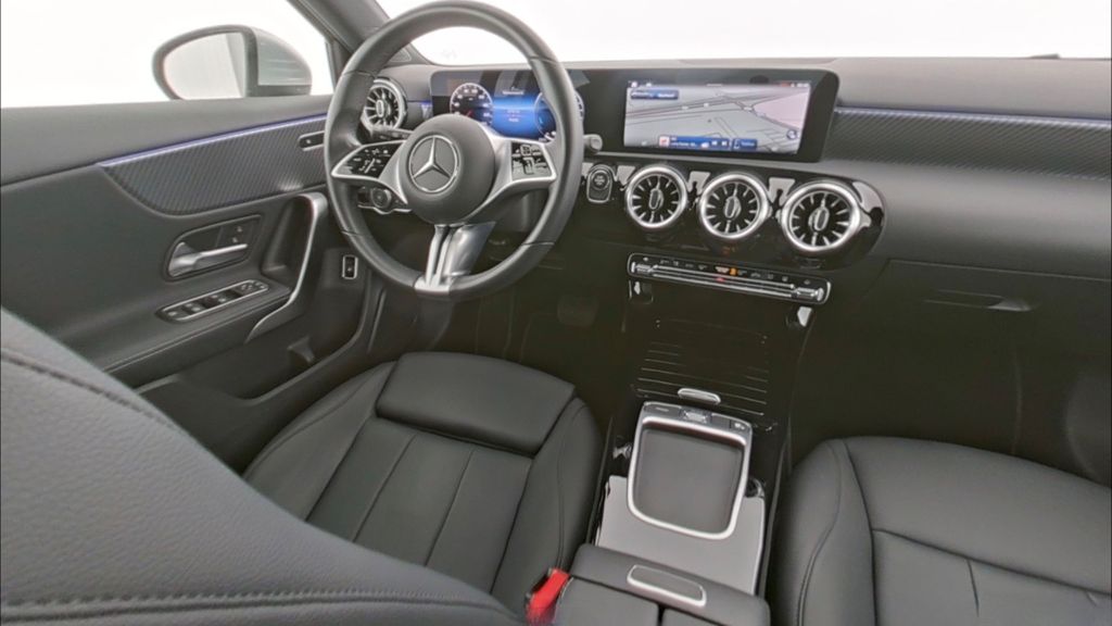 Mercedes-Benz A 250 2023