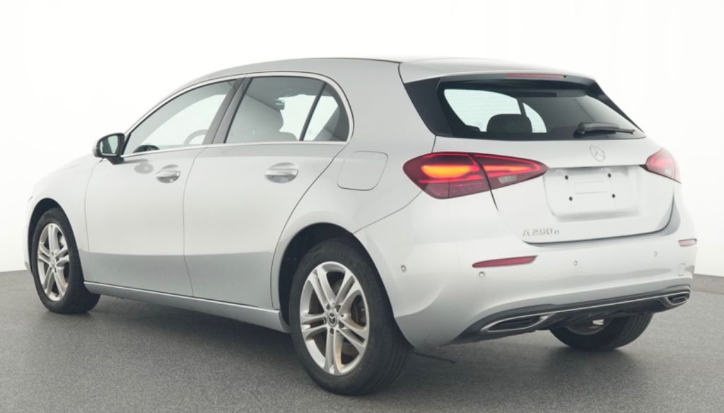 Mercedes-Benz A 250 2023