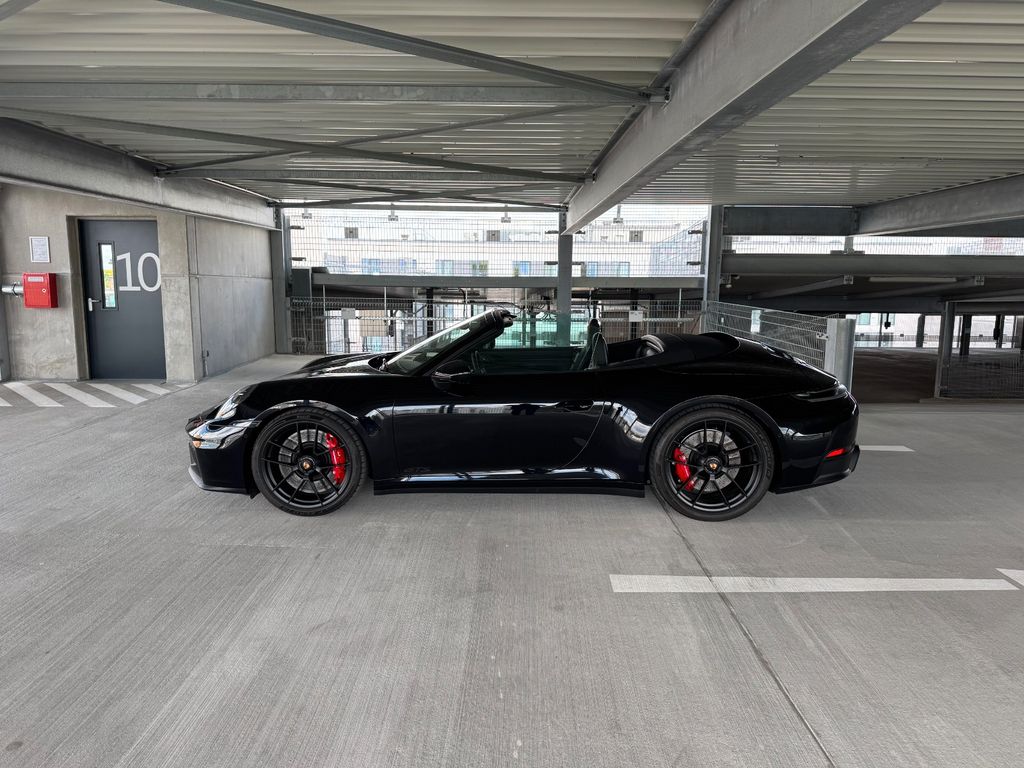 Porsche 992 2025