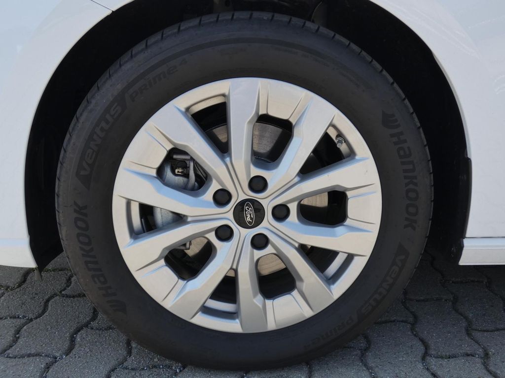 Ford Tourneo Connect 2025