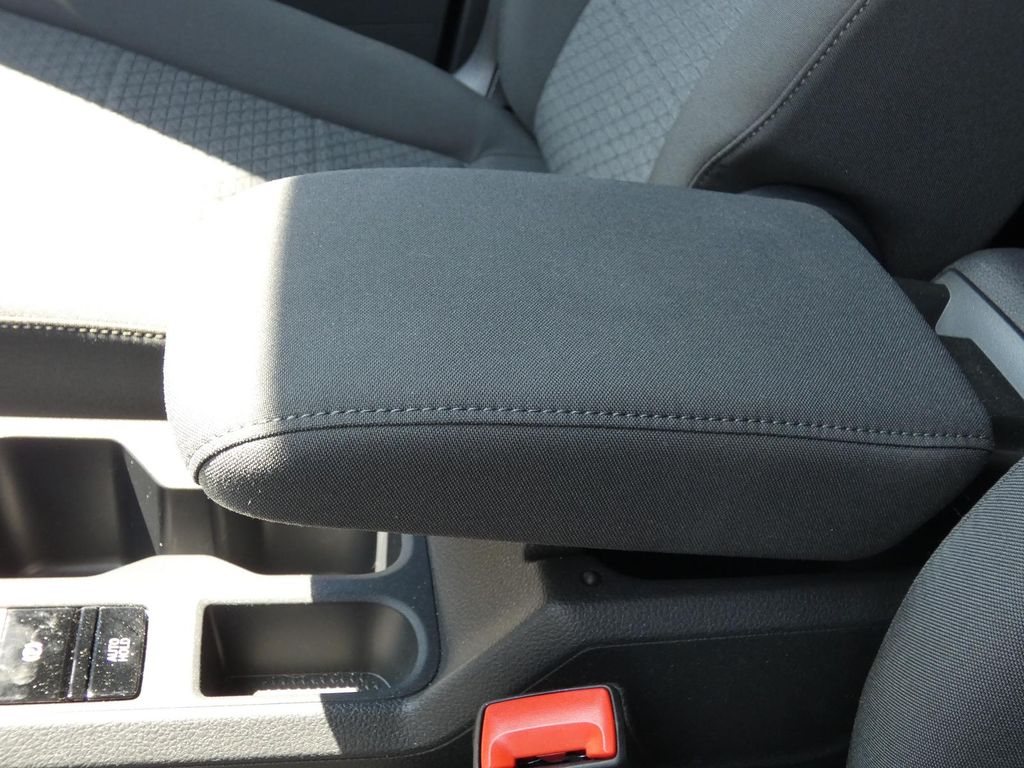 Ford Tourneo Connect 2025