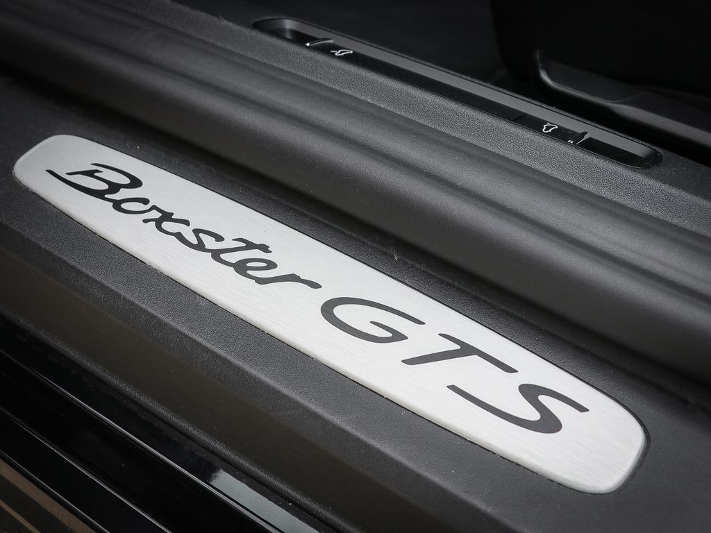 Porsche Boxster 2024