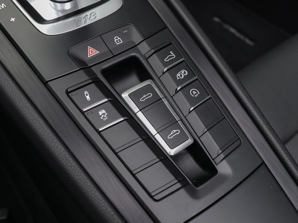 Porsche Boxster 2024