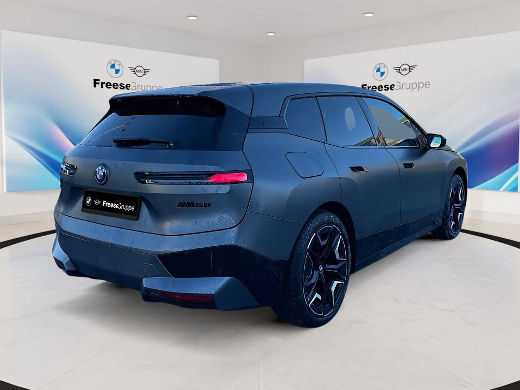 BMW iX 2023