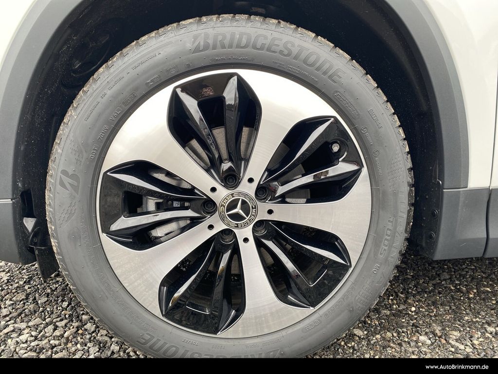 Mercedes-Benz GLA 180 2025