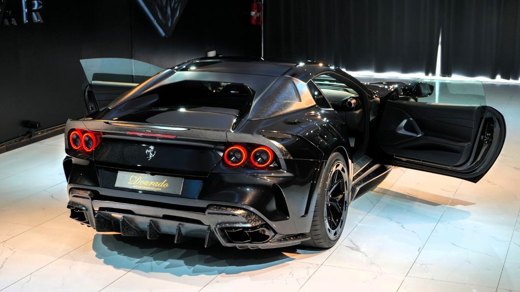 Ferrari 812