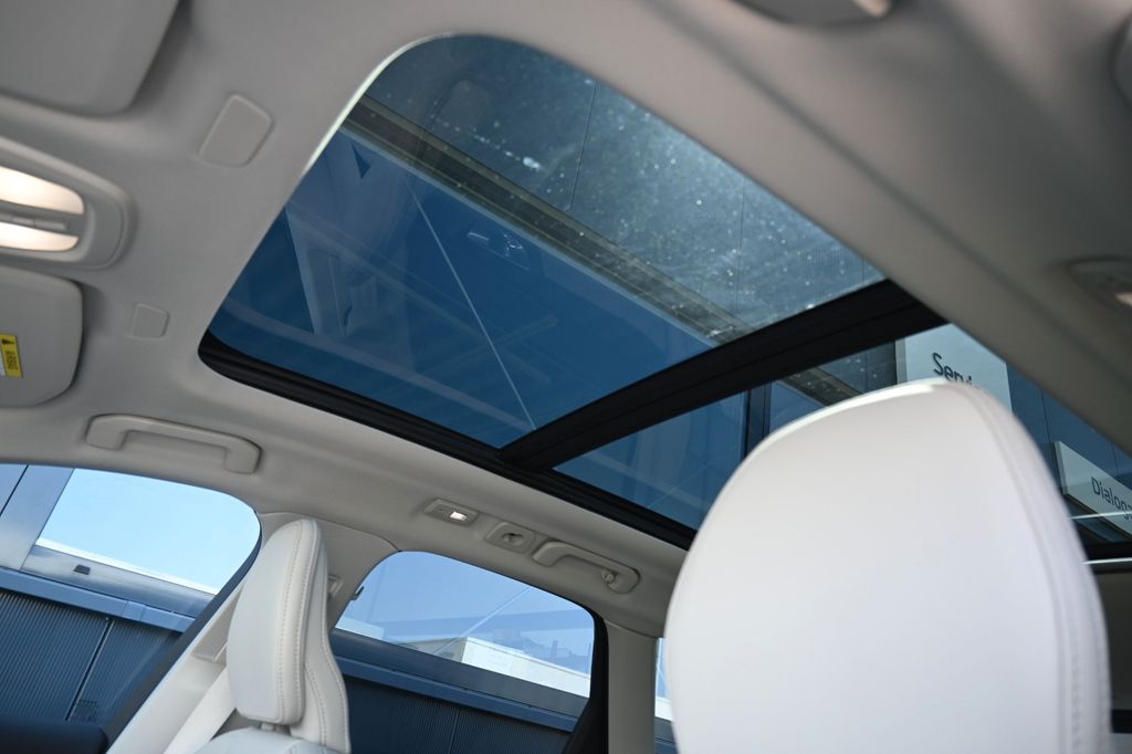 Volvo XC60 2025