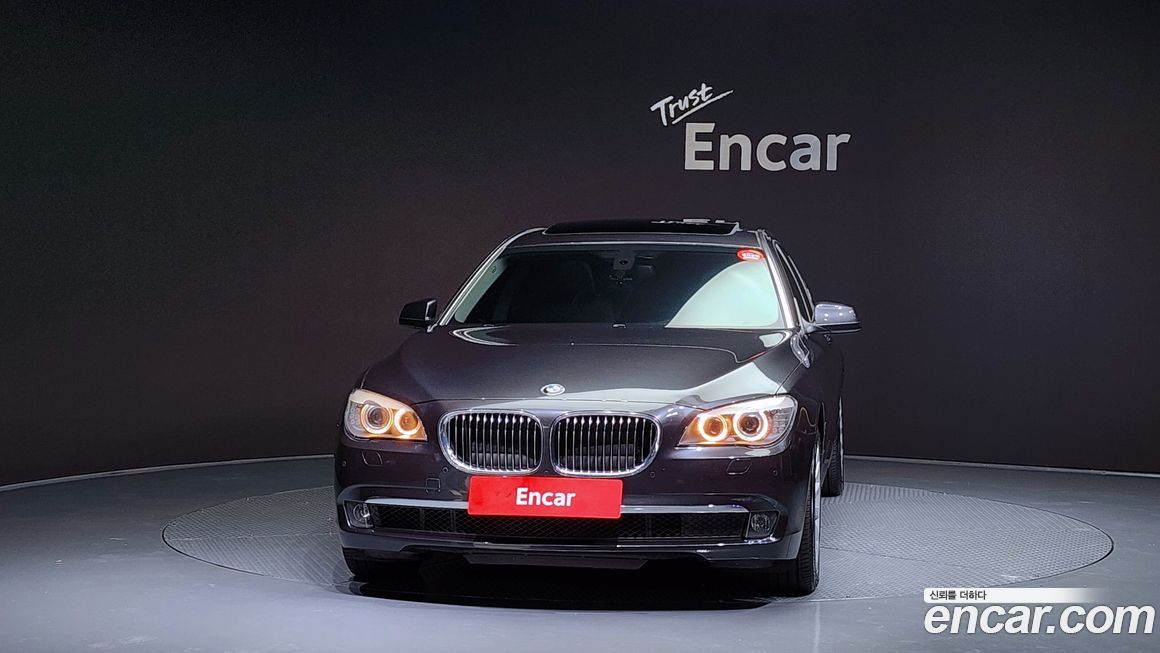 BMW 7-Series 2011