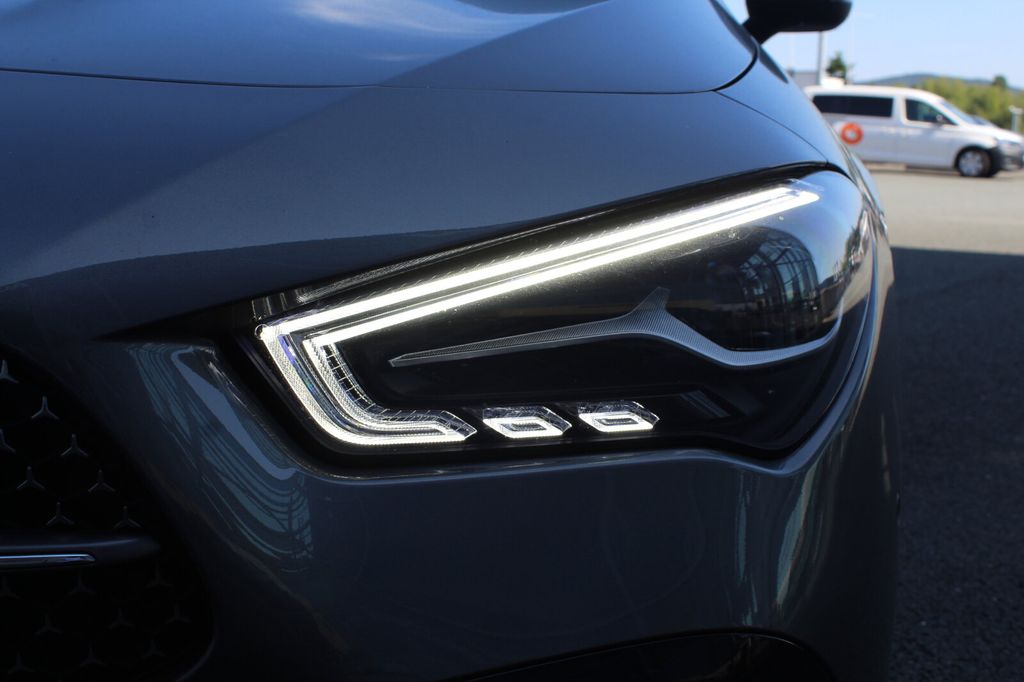 Mercedes-Benz CLA 200 2024