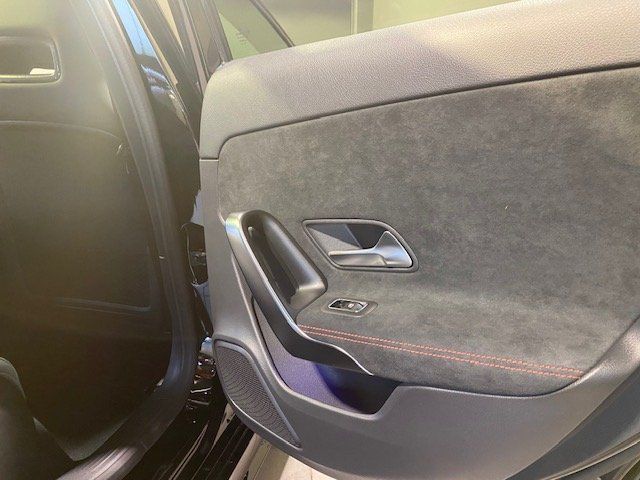 Mercedes-Benz A 200 2024