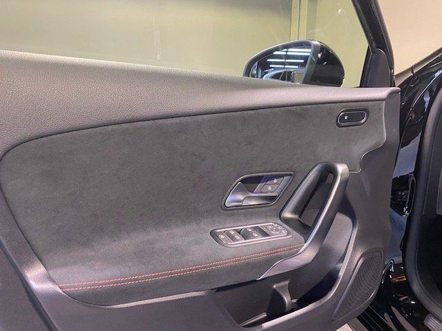 Mercedes-Benz A 200 2024