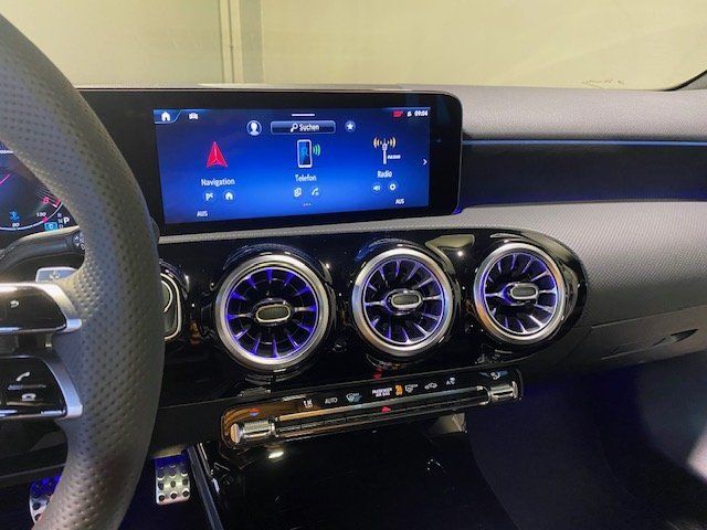 Mercedes-Benz A 200 2024