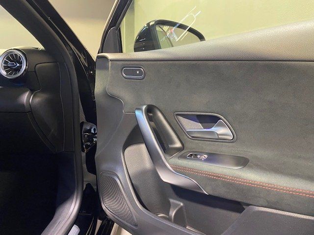 Mercedes-Benz A 200 2024