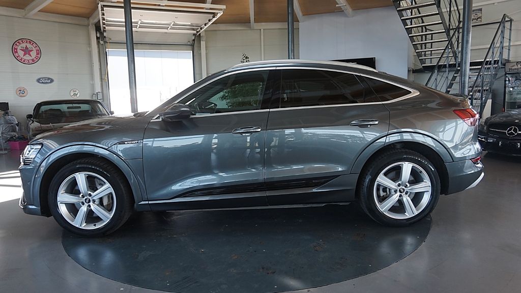 Audi e-tron 2022