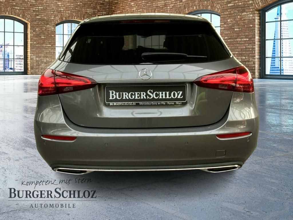 Mercedes-Benz A 200 2025