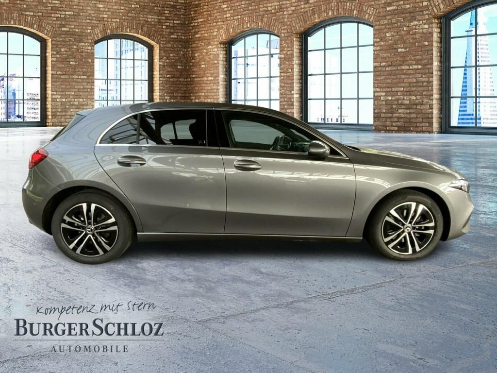 Mercedes-Benz A 200 2025
