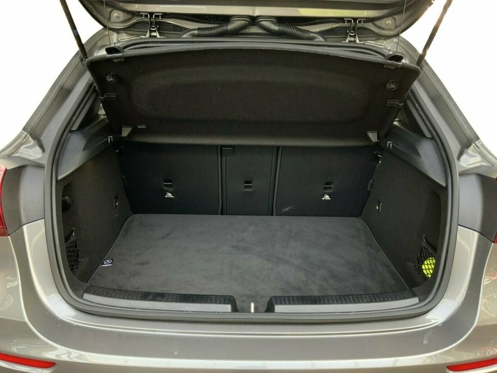 Mercedes-Benz A 200 2025