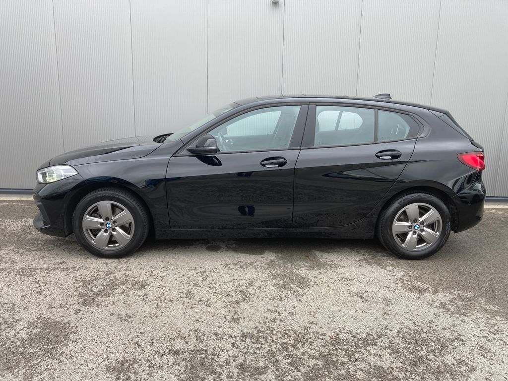 BMW 118 2022
