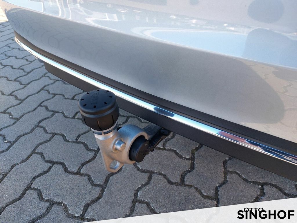 Mercedes-Benz C 220 2025