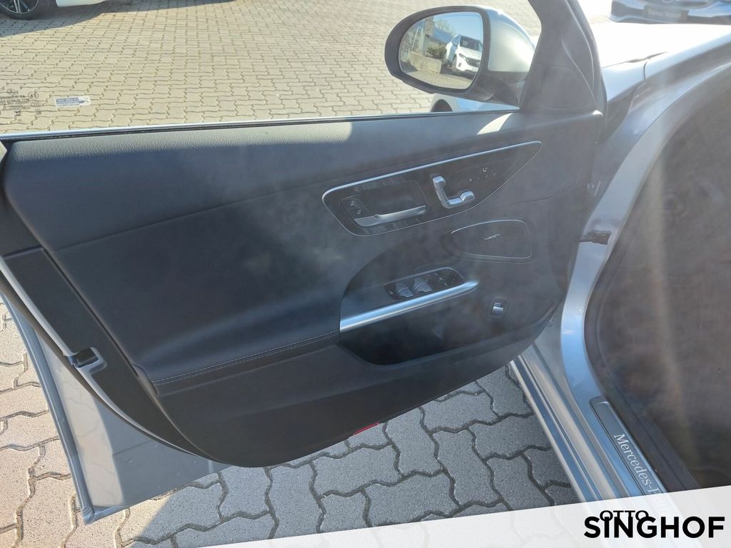 Mercedes-Benz C 220 2025