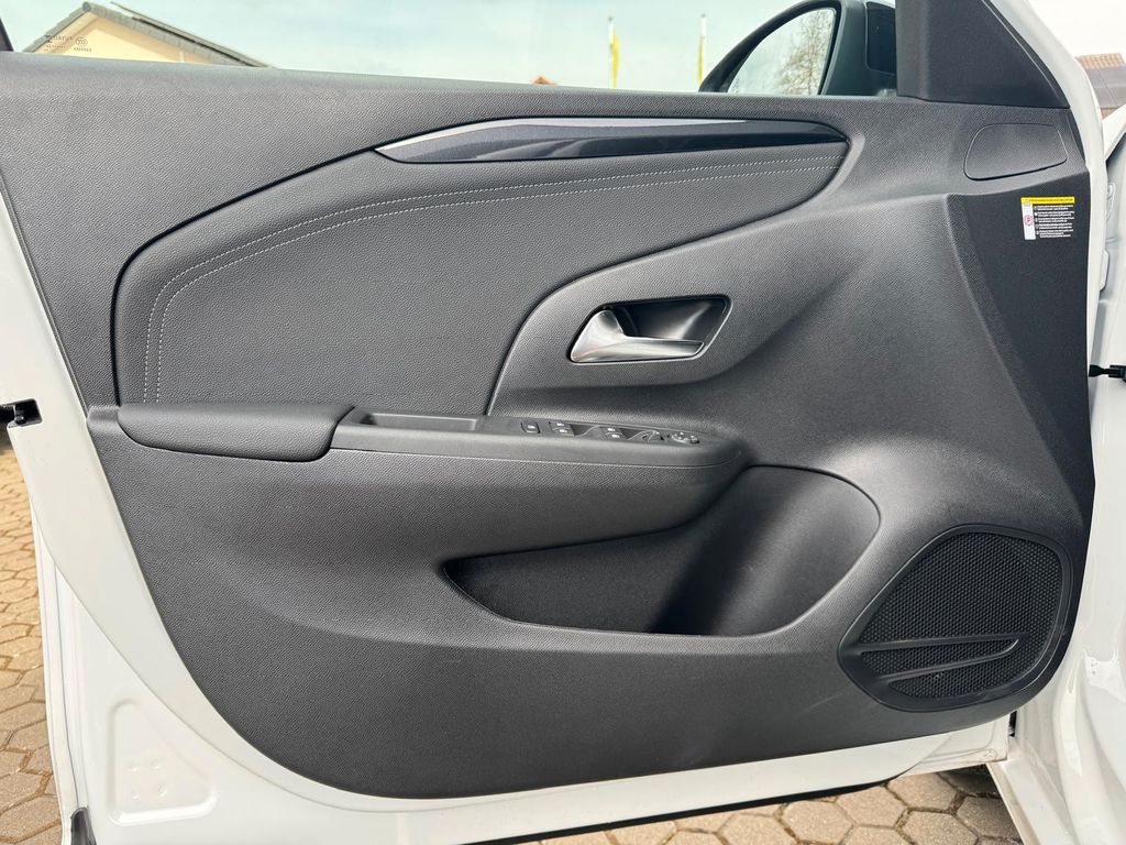 Opel Corsa 2024