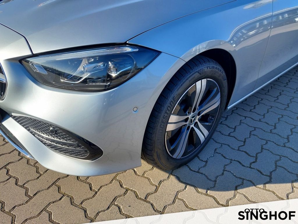 Mercedes-Benz C 220 2025