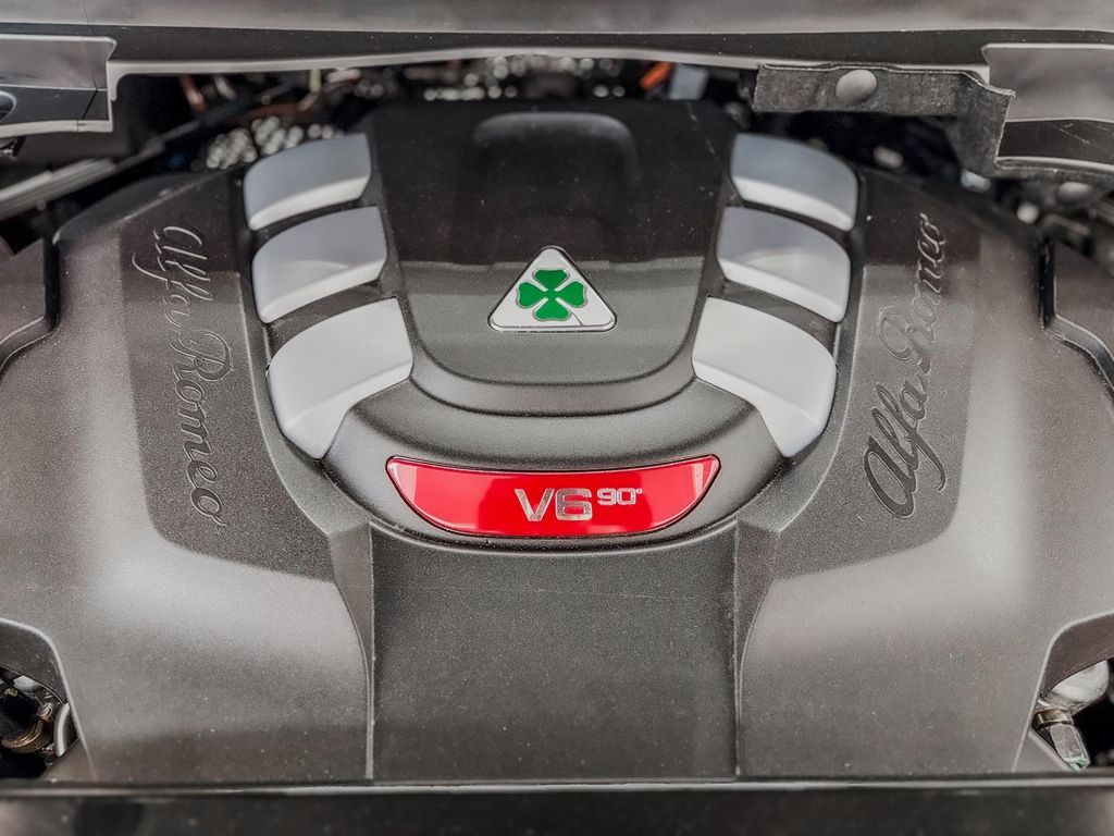 Alfa Romeo Stelvio 2025