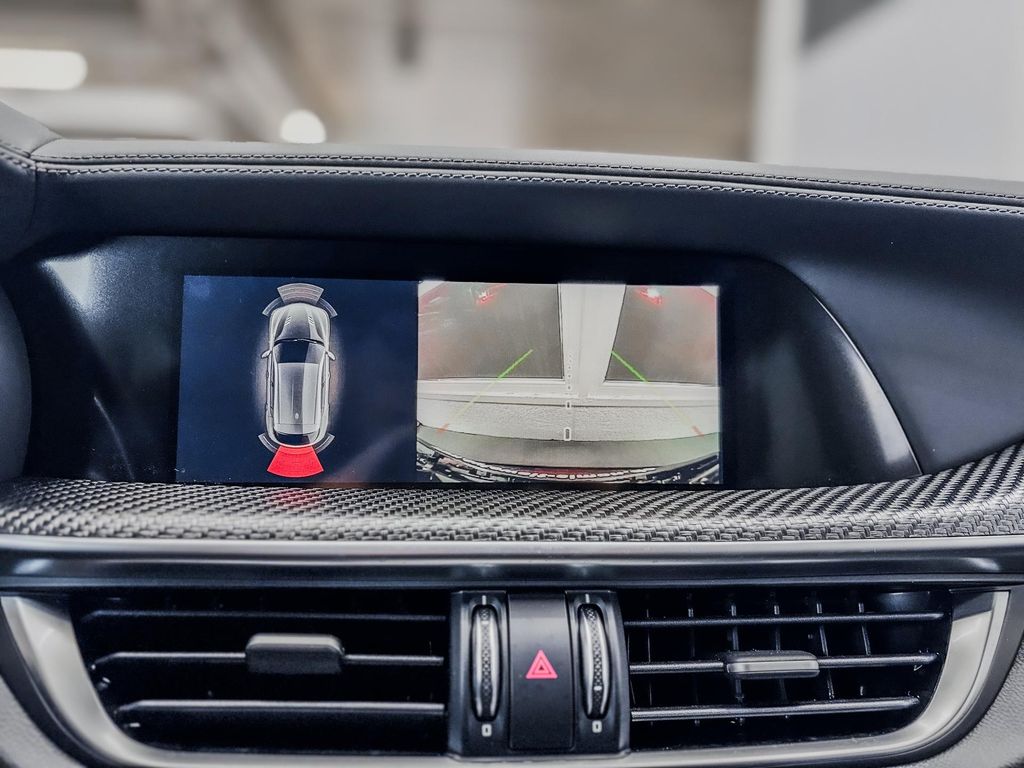 Alfa Romeo Stelvio 2025