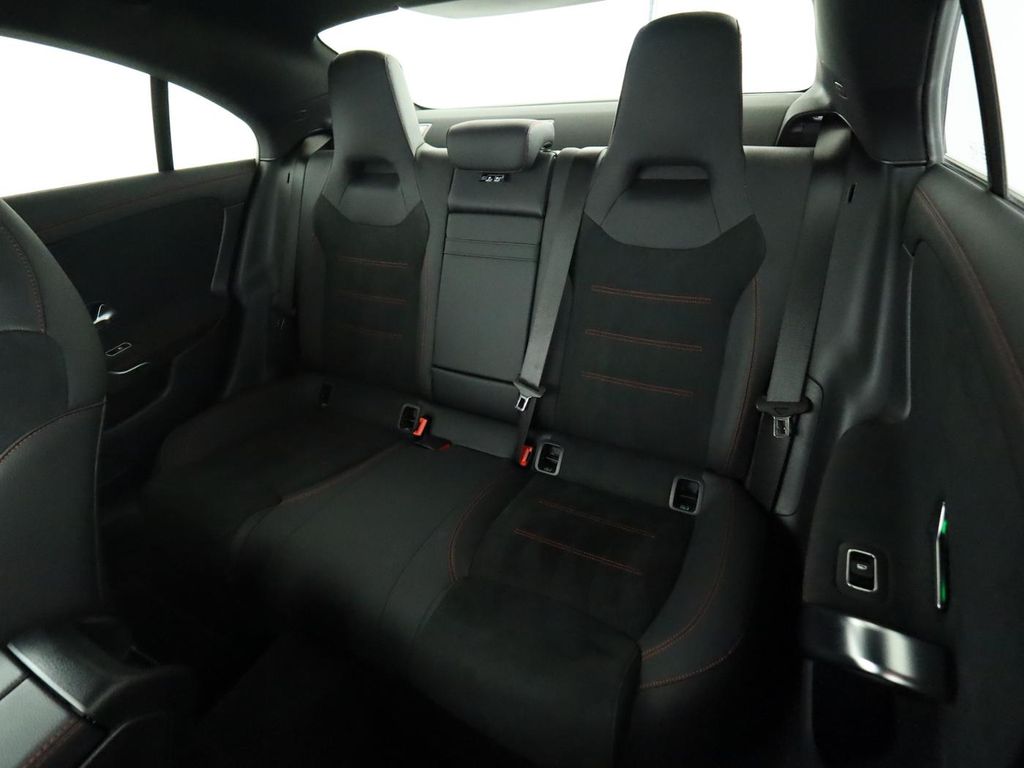 Mercedes-Benz CLA 200 2024