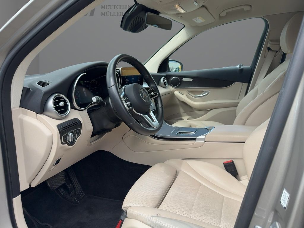 Mercedes-Benz GLC 300 2021