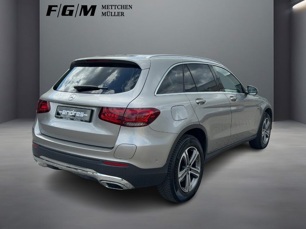 Mercedes-Benz GLC 300 2021