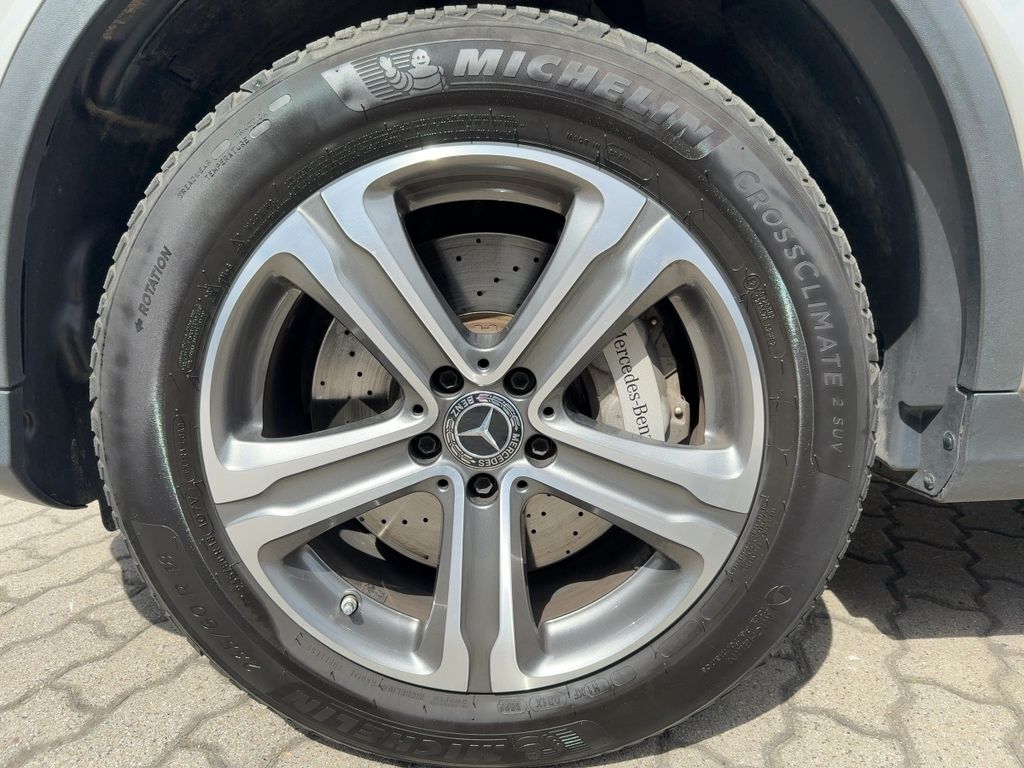 Mercedes-Benz GLC 300 2021