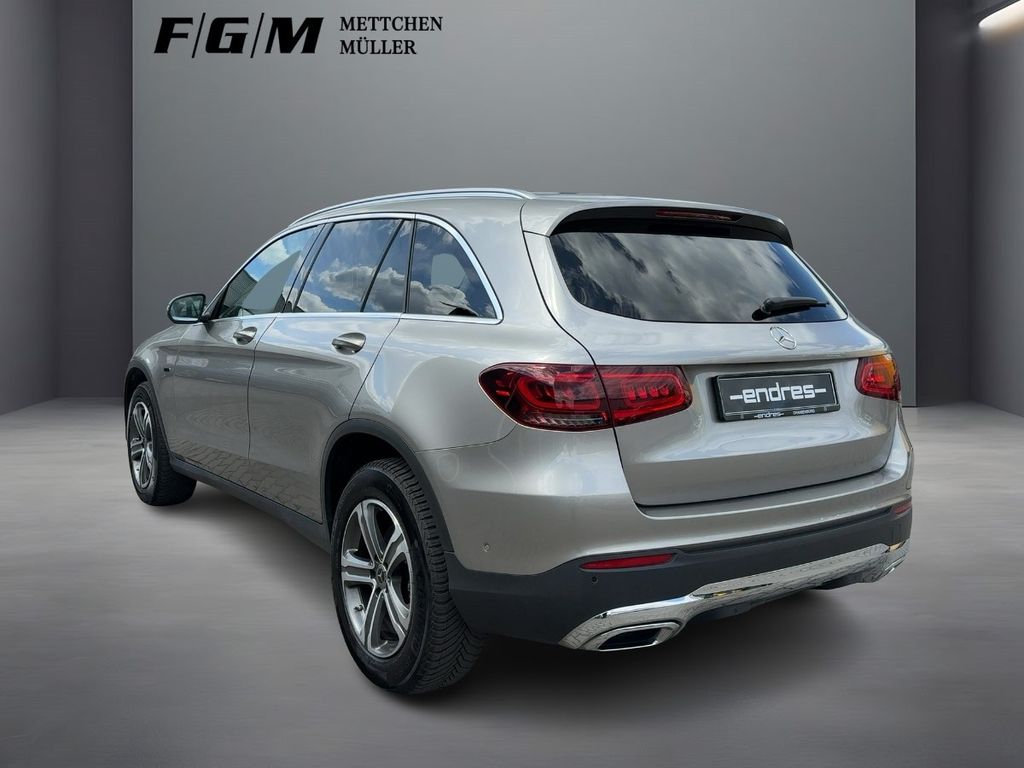 Mercedes-Benz GLC 300 2021