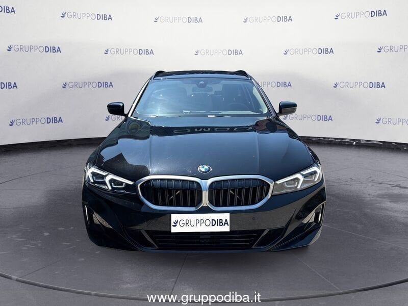 BMW 318 2024