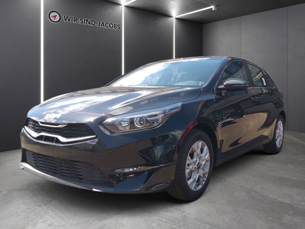 Kia cee'd / Ceed 2025