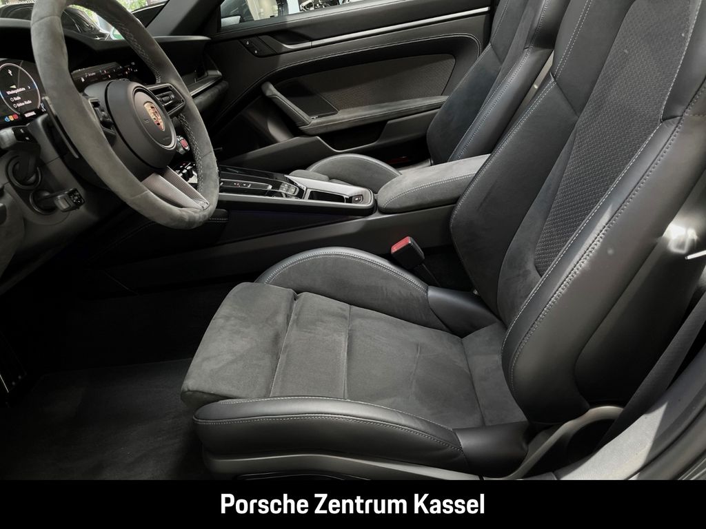 Porsche 992 2025