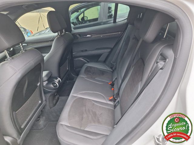 Alfa Romeo Stelvio 2021