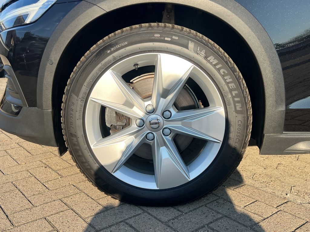 Volvo V60 Cross Country 2022