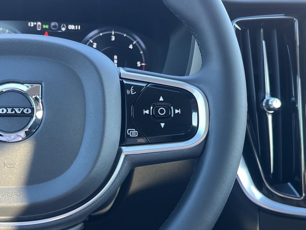 Volvo V60 Cross Country 2022