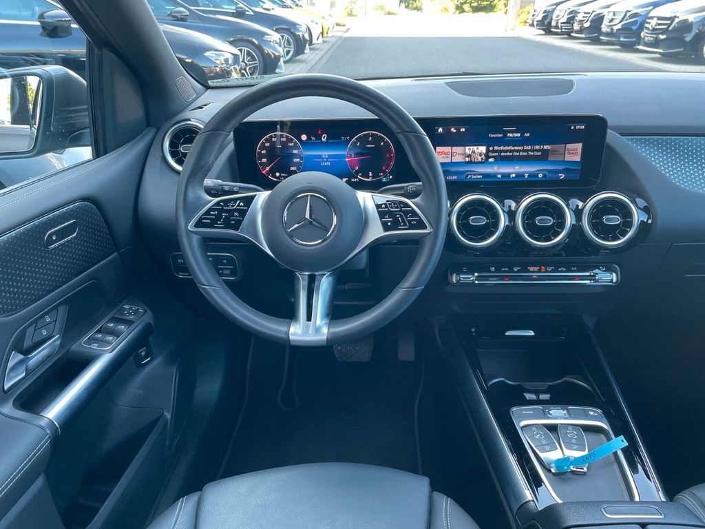 Mercedes-Benz B 200 2024