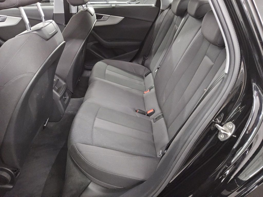 Audi A4 2021