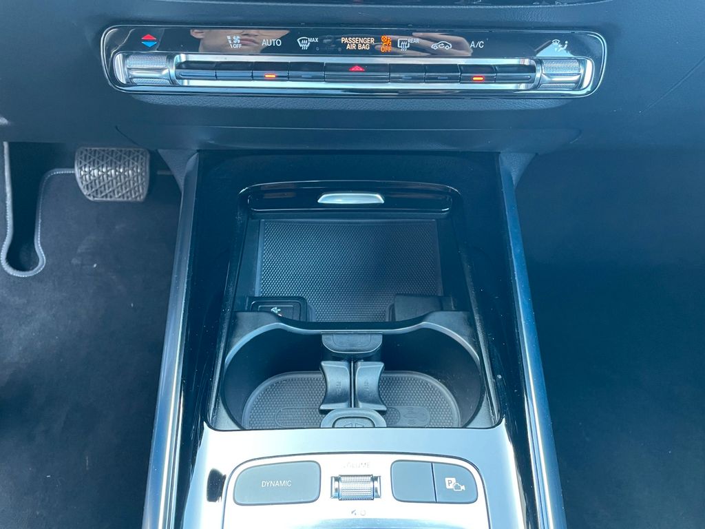 Mercedes-Benz B 200 2024